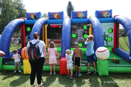 Praznični, 15. Čarobni dan z dobrodelno humanitarno noto (3)